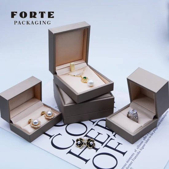 Forte 2022 Роскошная сдержанная искусственная кожа, винтажная упаковка для ювелирных изделий, горячее тиснение, индивидуальный логотип, упаковка для ожерелья, кольца, шкатулки для драгоценностей с логотипом